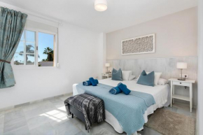 Stunning apartment metres from the beach - RDR222, Marbella